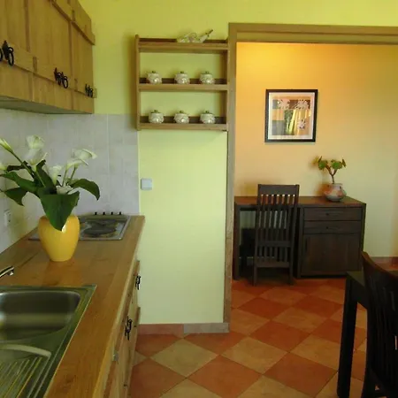 Apartments Podstrana